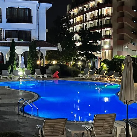 Apartman Shato Del Mar First *